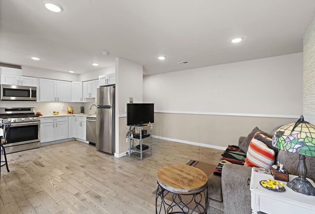 Preview of property located at 700 Schuyler Avenue, Unit A13