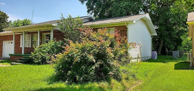 Photo of 616 Carolyn Dr, Poplar Bluff, MO