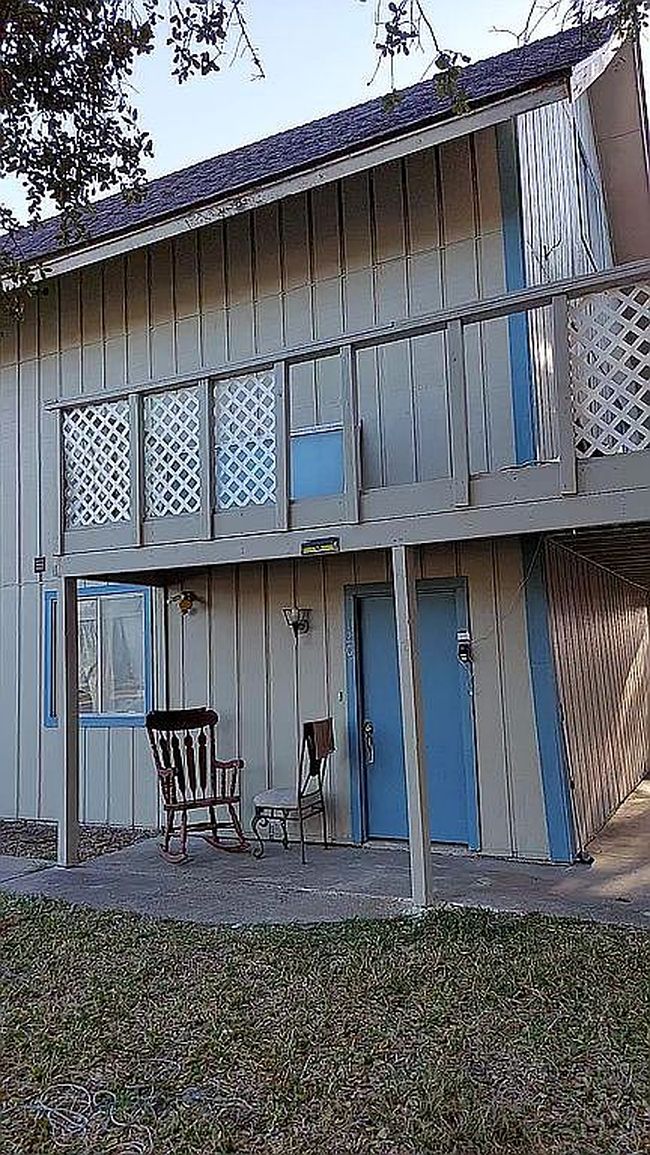 Image of 120 Retama Ln