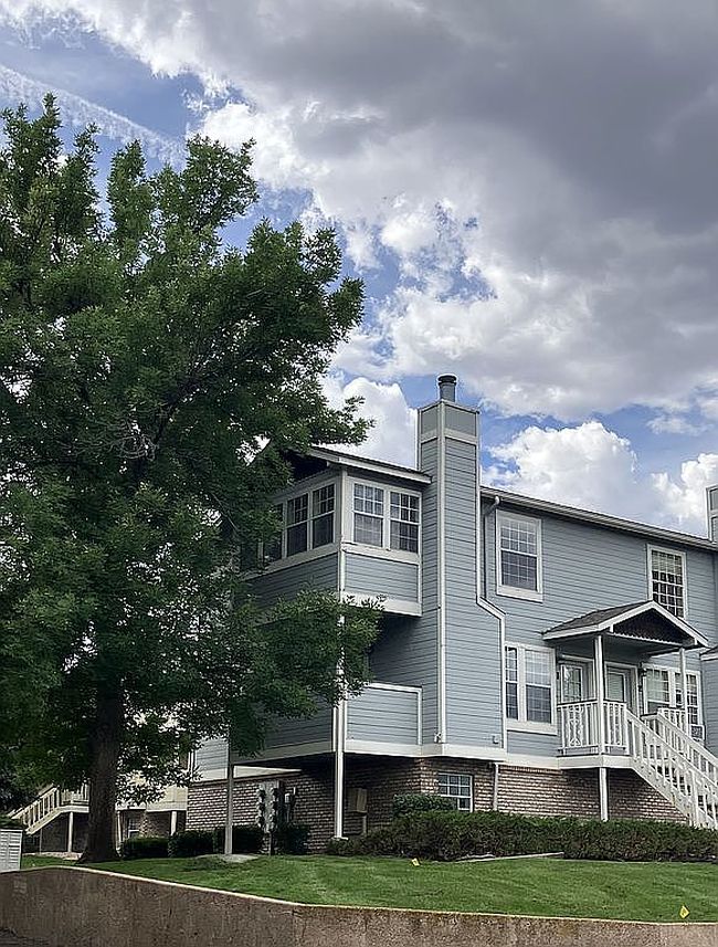 Preview of property located at 3200 Azalea Dr Apt M1