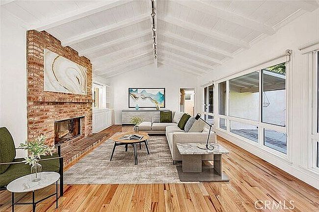 Photo of 5701 Corbin Ave, Tarzana, CA