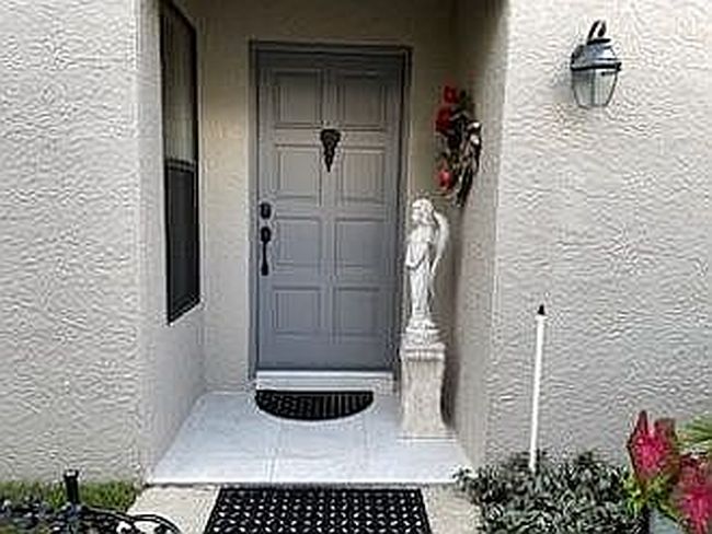 Photo of 5478 Salem Square Dr S, Palm Harbor, FL
