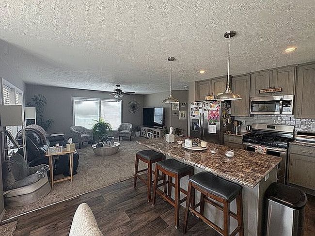 Photo of 9602 Bishop Dr #64, West Des Moines, IA