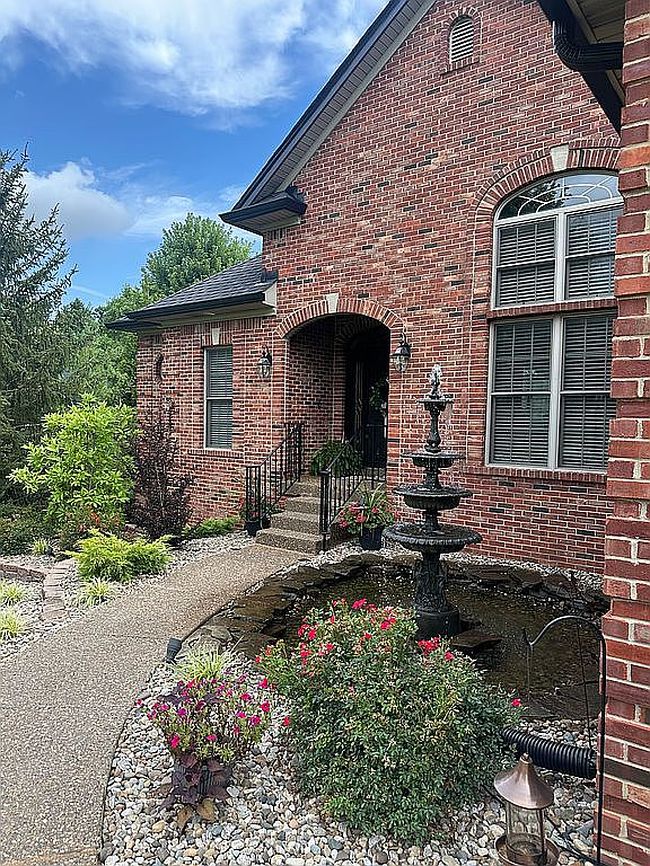 Photo of 6201 Cherry Grove Ct, Georgetown, IN