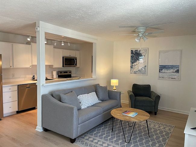 Photo of 5228 Beach Dr, Panama City, FL