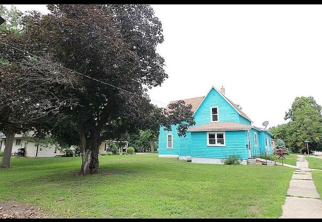 Image of 305 S Smith St