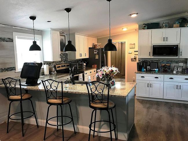 Image of 341 Peachtree Cir
