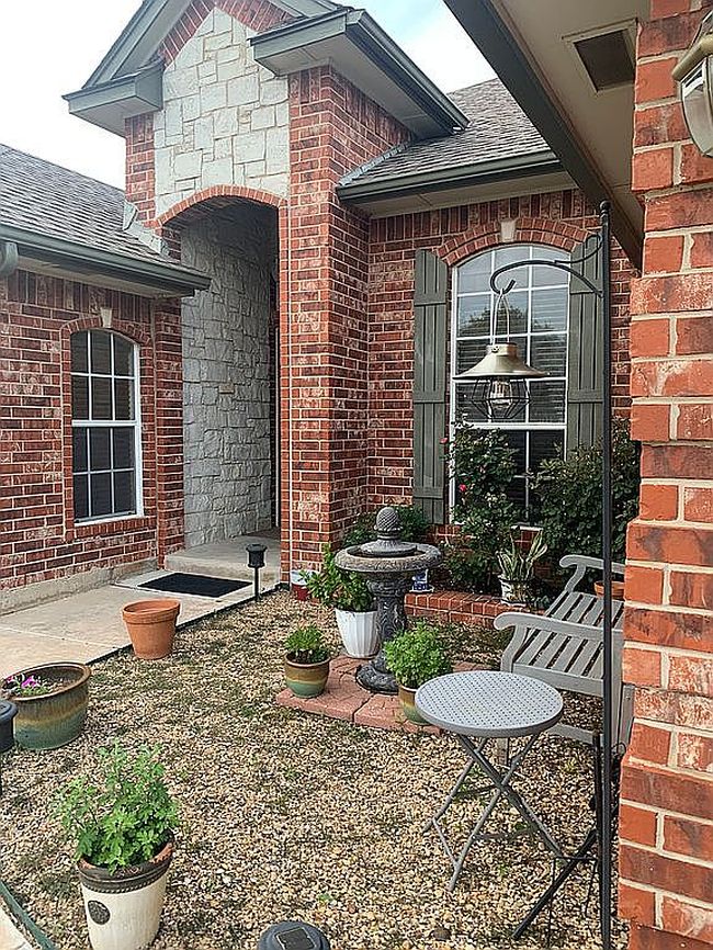 Photo of 645 Sw 160th St, Oklahoma City, OK