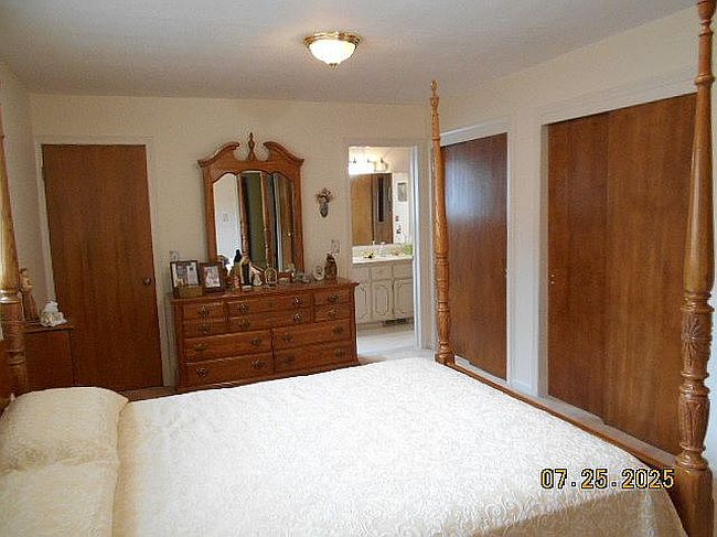 Photo of 22737 Playview St, Saint Clair Shores, MI