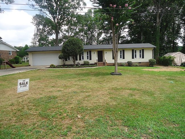 Photo of 310 Vine Hill Rd, Greenville, SC