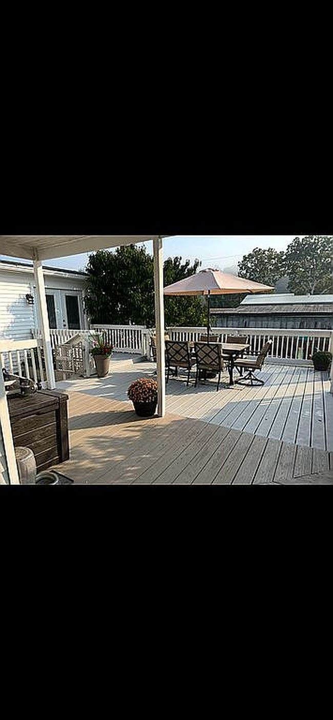 Image of 1002 N Main St