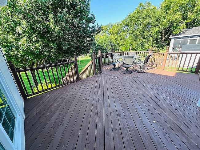Photo of 2614 Heather Glen Cir, Bettendorf, IA