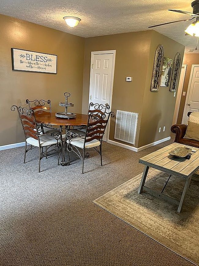 Photo of 88 W Rogers Cir, Decaturville, TN