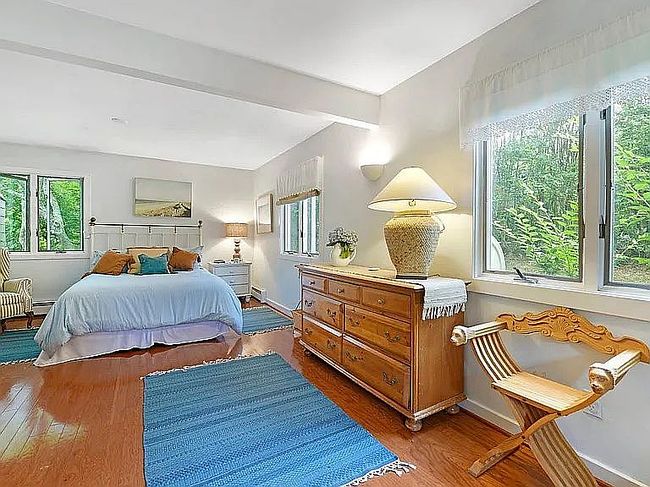 Photo of 212 Essex St, Montauk, NY