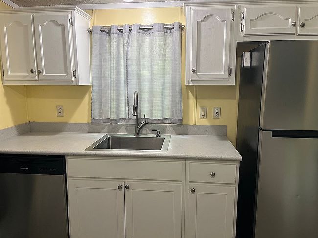 Preview of property located at 6 Alder Ln