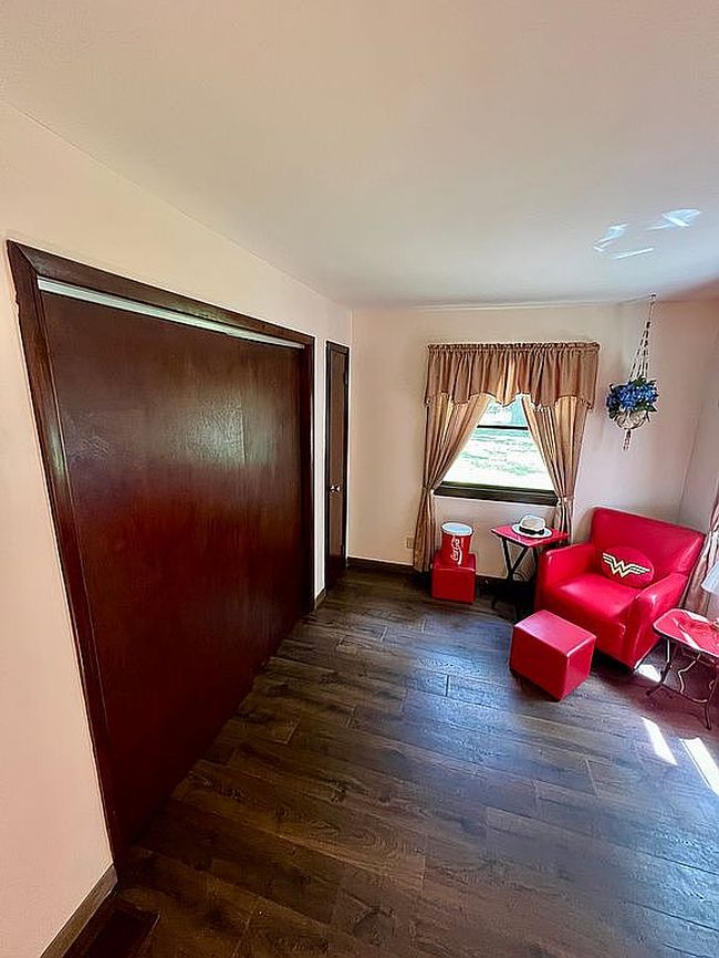 Photo of 429 S Geneva Rd, Shepherd, MI