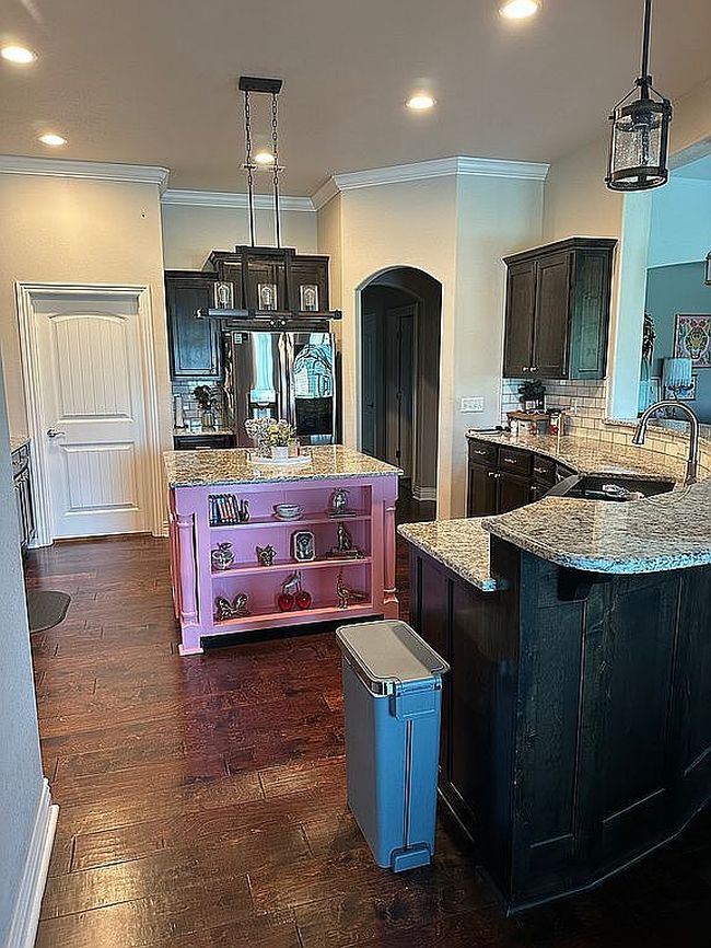 Additional photo 3 of property located at 401 Eagle Ridge Dr