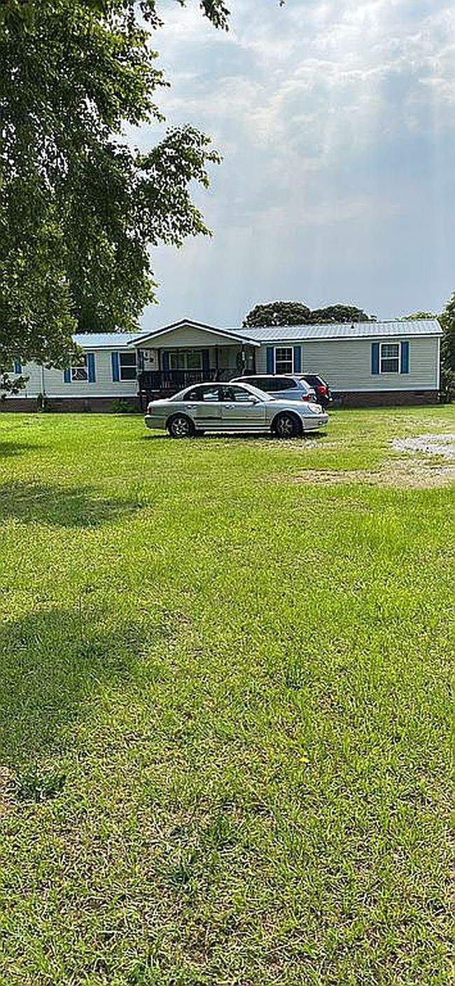 Photo of 163 Tall Oaks Rd, Tarboro, NC
