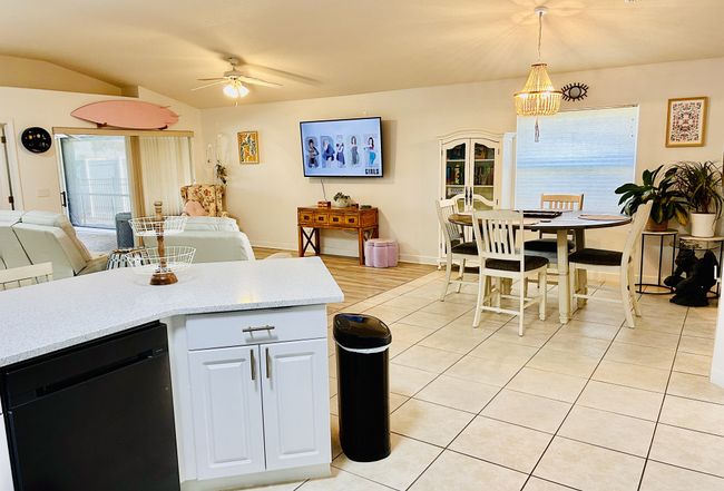 Image of 770 Sunset Lakes Dr
