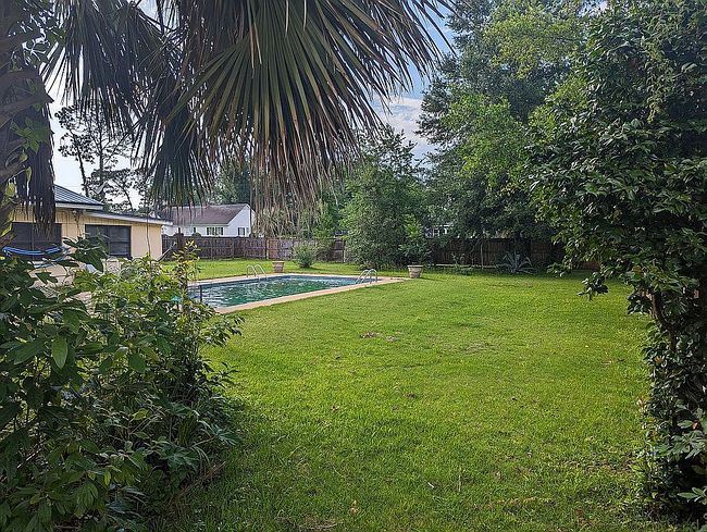 Image of 801 Chason St