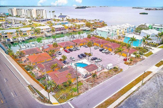 Image of 2600 Paula Dr N Unit 16