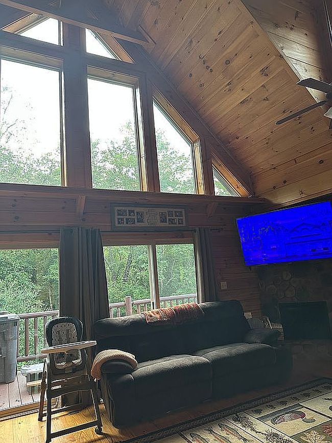 Photo of 1700 Saltwell Rd, Shinnston, WV