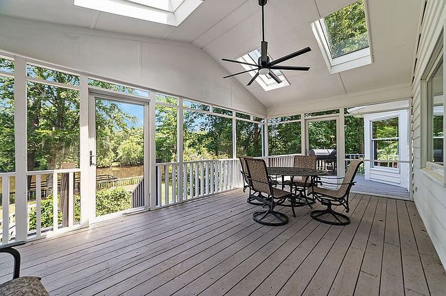 Photo of 108 Farmington Rd, Grimesland, NC