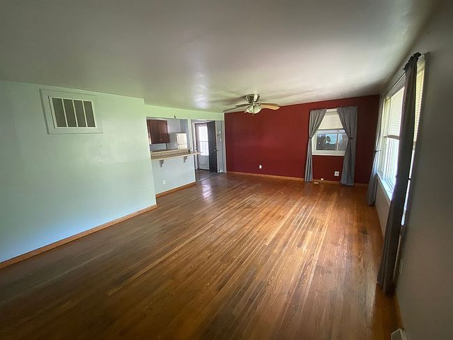 Image of 704 Frey Dr
