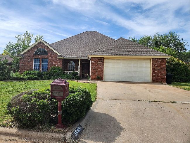 Image of 4640 Oak Knoll St