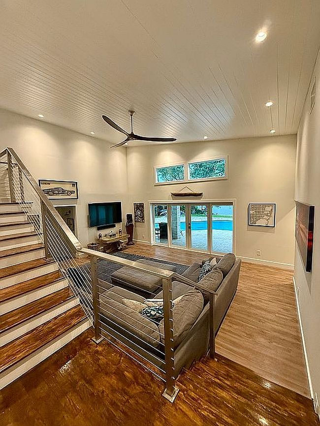 Additional photo 3 of property located at 7101 Sw 139th St