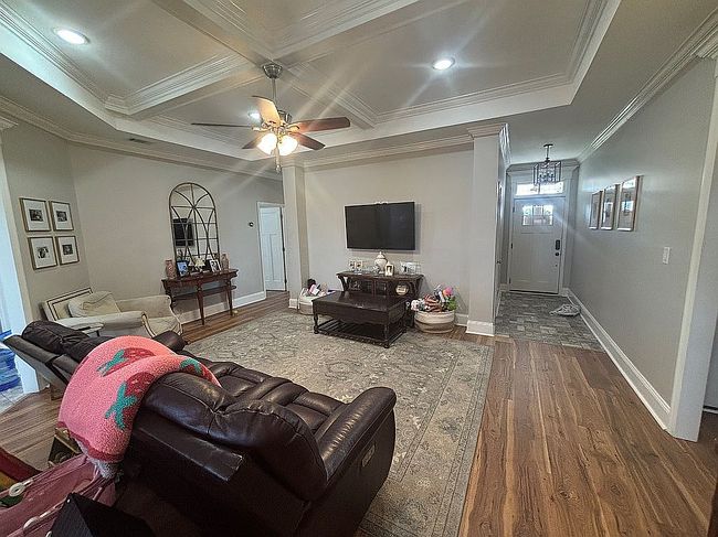 Additional photo 2 of property located at 3948 Crusader Ct