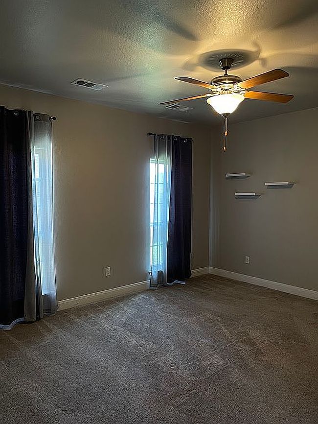 Photo of 4 Canyon East Pkwy, Canyon, TX