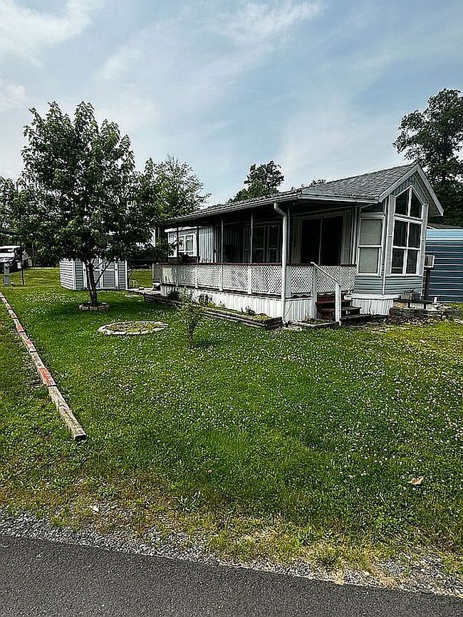 Photo of 475 Locust Rd Lot 184, Lewistown, PA