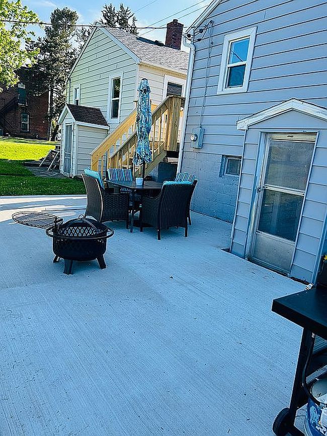 Photo of 2313 Mckinley St, Clinton, IA
