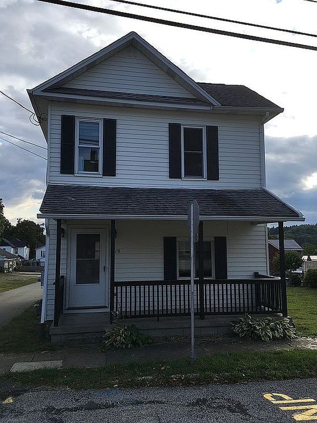 Photo of 319 E Church St