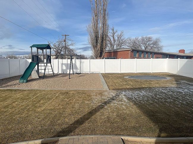 Image of 357 N Bonnie Dr