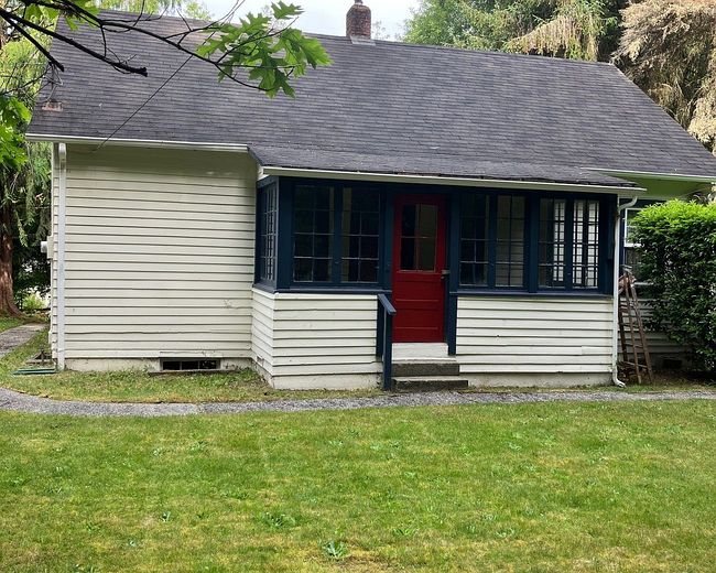 Photo of 17683 Hallman Rd Nw