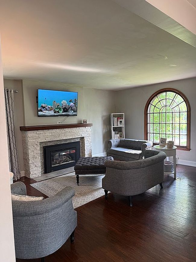 Image of 195 Amherstdale Rd