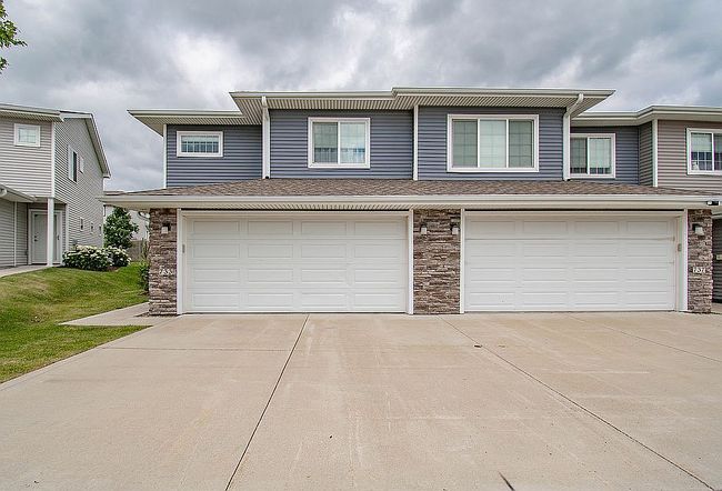 Image of 733 Ne Macey Way