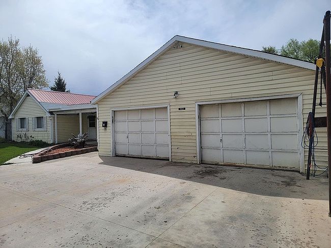 Additional photo 4 of property located at 460 E 300 S
