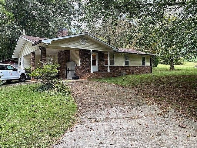 Image of 2847 Highway 64 W