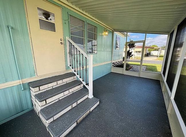 Image of 8827 Edgewood Blvd