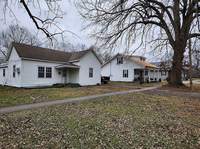 Preview of property located at 503 E Grundy St