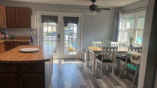 Photo of 102 Dodd St, Poca, WV