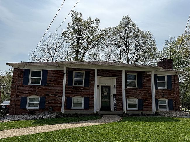 Image of 231 Oakwood Dr