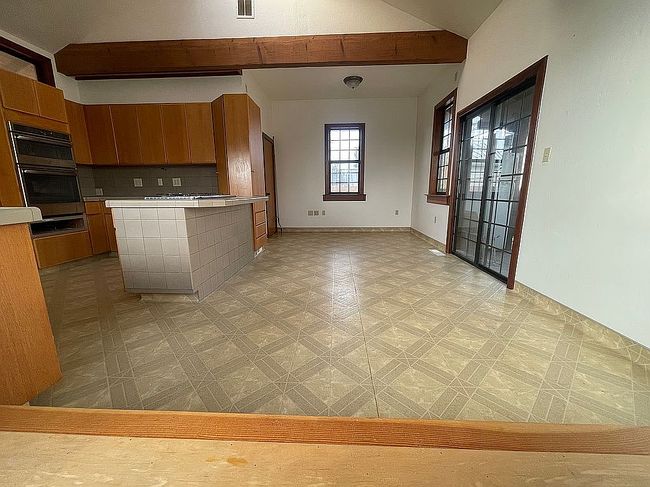 Photo of 360 8th Ave, Santa Cruz, CA