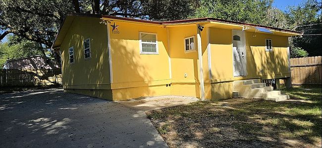 Additional photo 4 of property located at 1210 W Gonzalez St