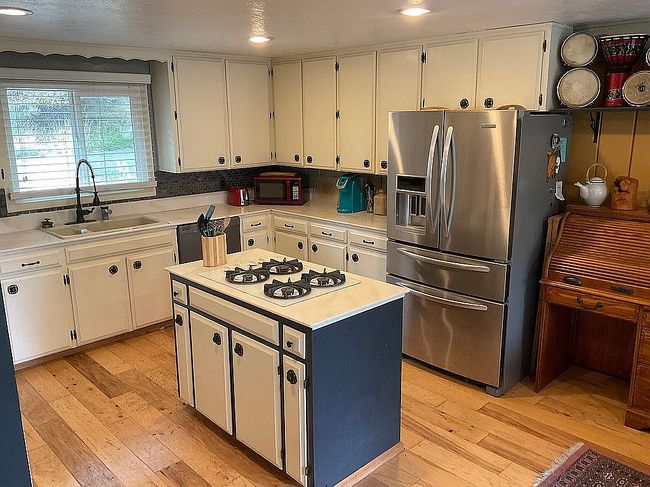 Additional photo 2 of property located at 987 Wild Plum Dr