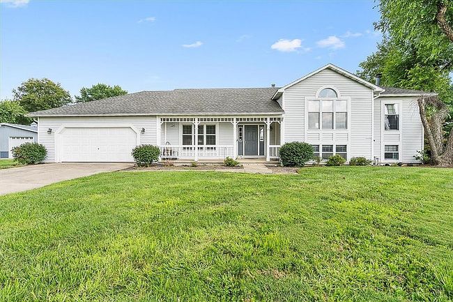 Photo of 184 Cravens Rd, Springfield, IL