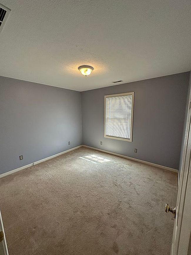 Photo of 103 Overlook Dr, Clarksburg, WV